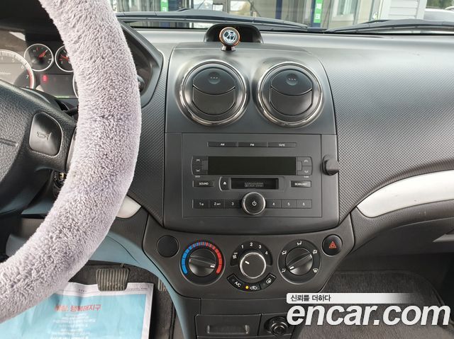 Chevrolet Korea Gentra 2010 — photo 12