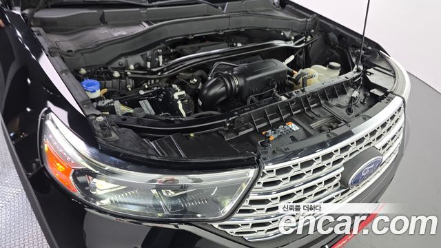 Ford Explorer 2020 — photo 6