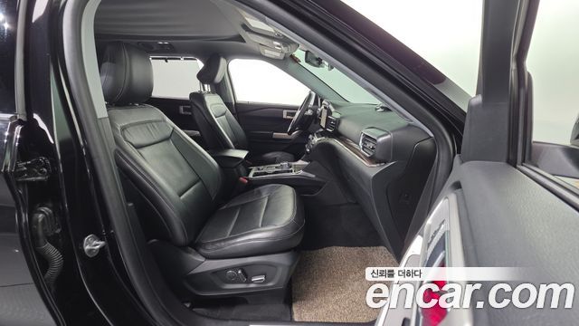 Ford Explorer 2020 — photo 10