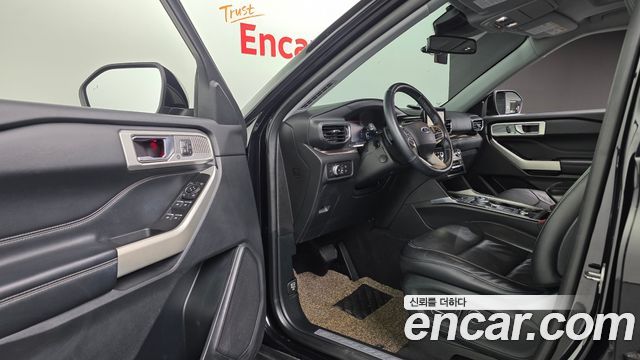 Ford Explorer 2020 — photo 12