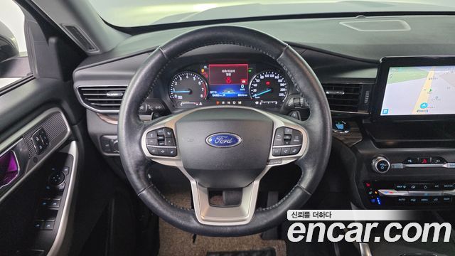 Ford Explorer 2020 — photo 14