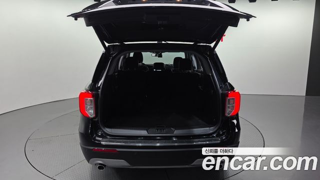 Ford Explorer 2020 — photo 20