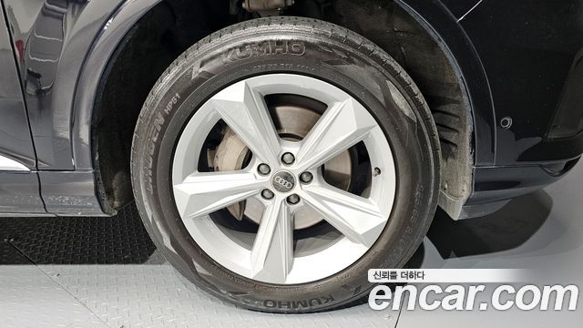Audi Q7 2021 — photo 5