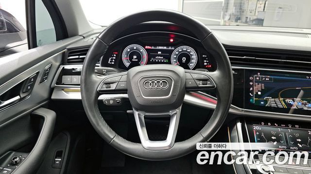 Audi Q7 2021 — photo 13