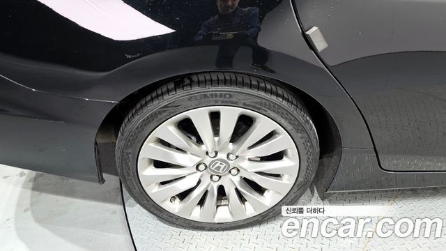 Honda Legend 2016 — photo 5