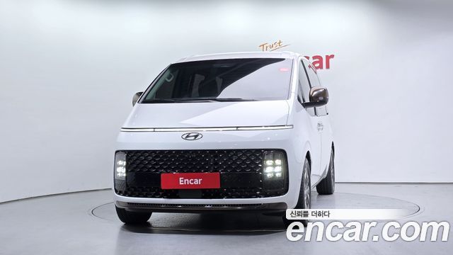 Hyundai Staria 2024 — photo 3