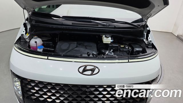 Hyundai Staria 2024 — photo 6