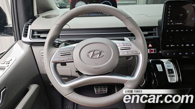 Hyundai Staria 2024 — photo 13