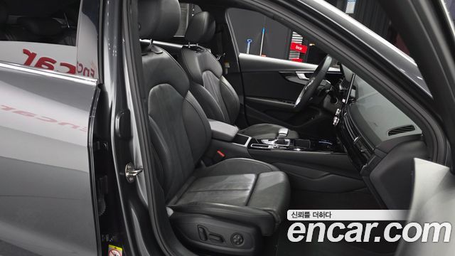 Audi A4 2021 — photo 10
