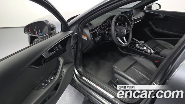 Audi A4 2021 — photo 11