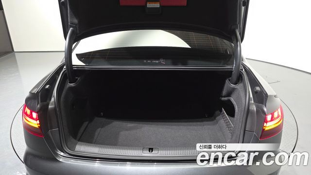 Audi A4 2021 — photo 20