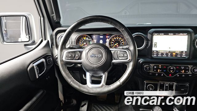 Jeep Wrangler 2022 — photo 13