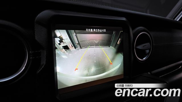 Jeep Wrangler 2022 — photo 15