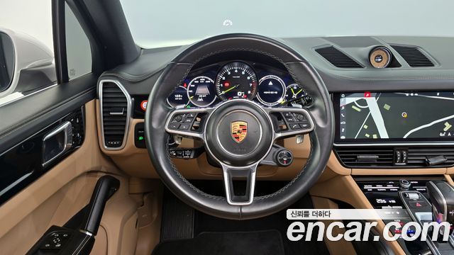 Porsche Cayenne 2020 — photo 13