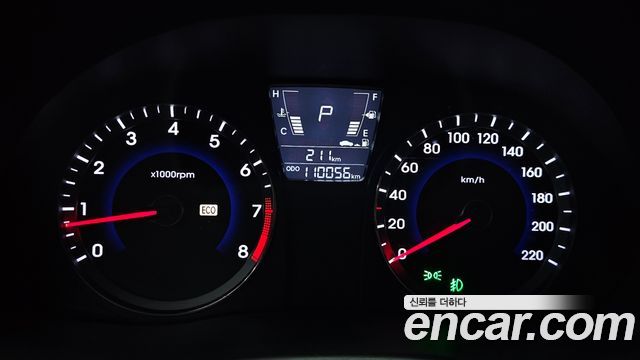 Hyundai Accent 2012 — photo 8