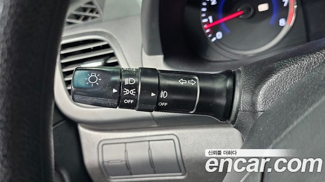 Hyundai Accent 2012 — photo 14