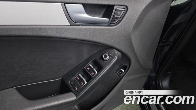 Audi A4 2015 — photo 17