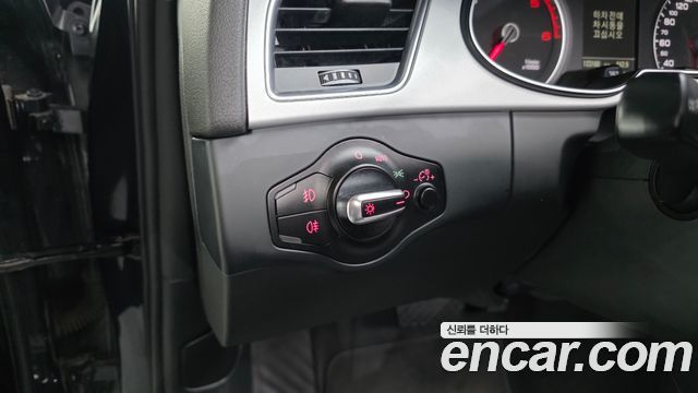 Audi A4 2015 — photo 19