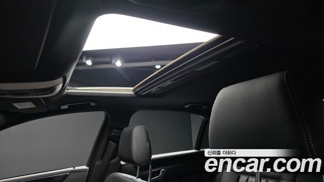 Mercedes-Benz E-Class 2014 — photo 17
