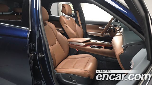 Genesis GV70 2021 — photo 10