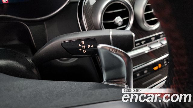 Mercedes-Benz GLC-Class 2022 — photo 9