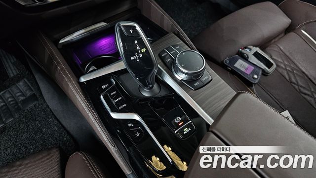 BMW Gran Turismo 2023 — photo 9