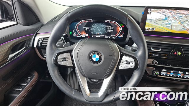 BMW Gran Turismo 2023 — photo 13