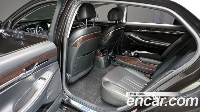 Genesis EQ900 2018 — photo 11