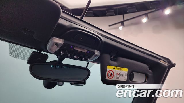Mini Cooper Convertible 2020 — photo 17