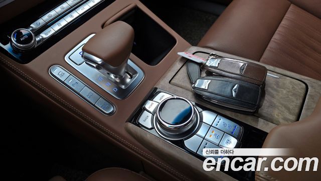 Genesis G90 2019 — photo 9