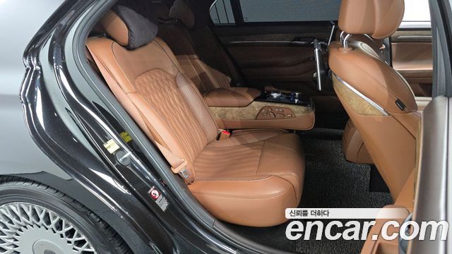 Genesis G90 2019 — photo 12
