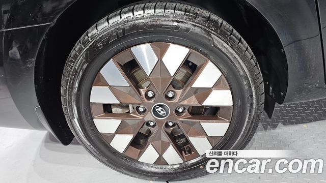 Hyundai Staria 2022 — photo 5