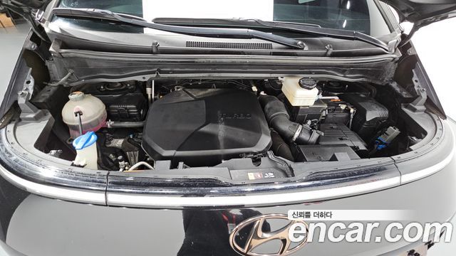 Hyundai Staria 2022 — photo 6