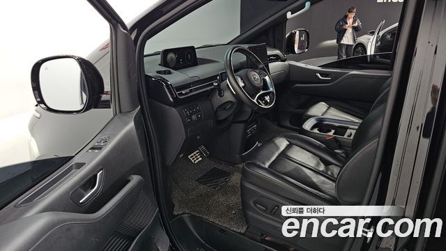 Hyundai Staria 2022 — photo 12