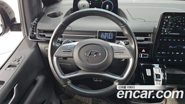 Hyundai Staria 2022 — photo 13