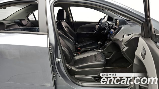 Chevrolet Korea Aveo 2013 — photo 10