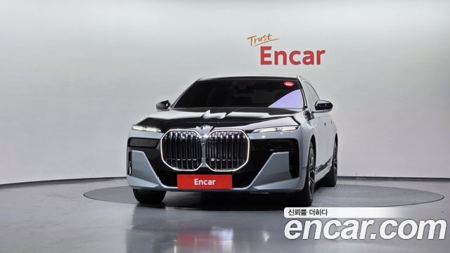BMW 7-Series 2024 — photo 3