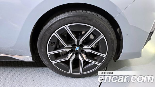 BMW 7-Series 2024 — photo 5