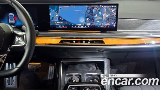 BMW 7-Series 2024 — photo 14