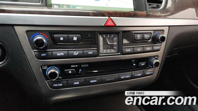 Hyundai Genesis 2015 — photo 16