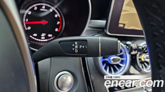 Mercedes-Benz C-Class 2017 — photo 9