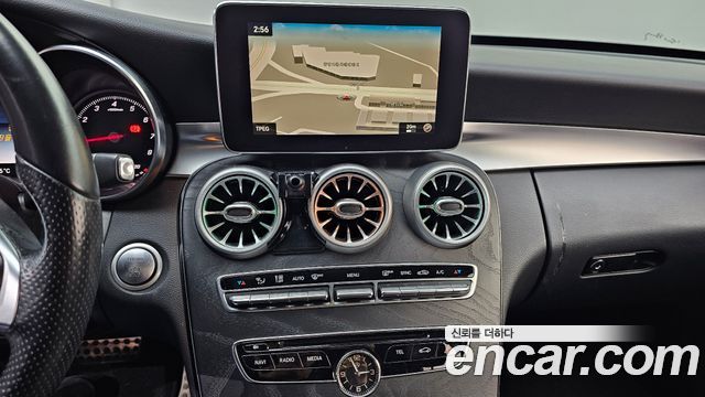 Mercedes-Benz C-Class 2017 — photo 14