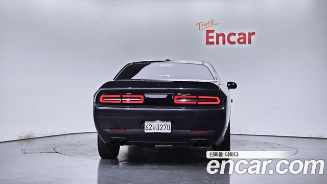 Dodge Challenger 2018 — photo 4