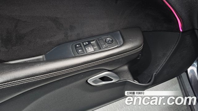 Dodge Challenger 2018 — photo 17