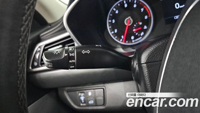 Genesis G70 2018 — photo 16