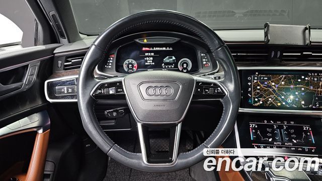 Audi A6 2021 — photo 13