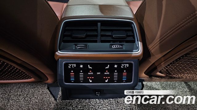 Audi A6 2021 — photo 18