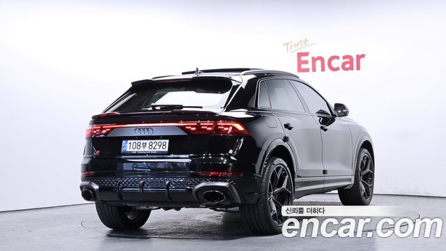 Audi RSQ8 2025 — photo 2