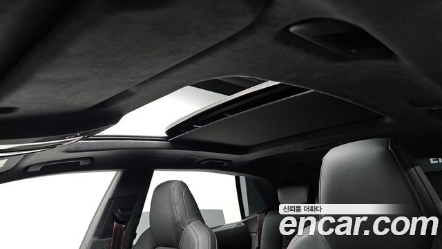 Audi RSQ8 2025 — photo 15