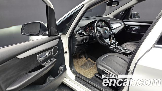 BMW 2-Series 2016 — photo 11